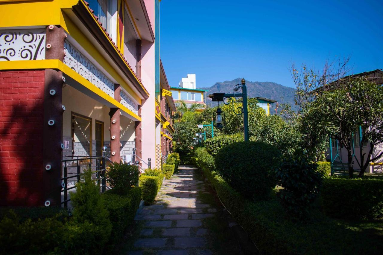 Mvt Guesthouse & Restaurant Rishīkesh Zewnętrze zdjęcie