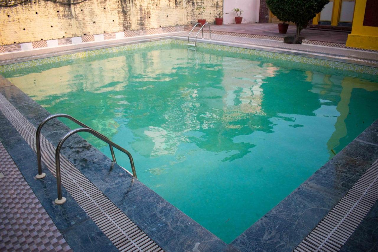 Mvt Guesthouse & Restaurant Rishīkesh Zewnętrze zdjęcie