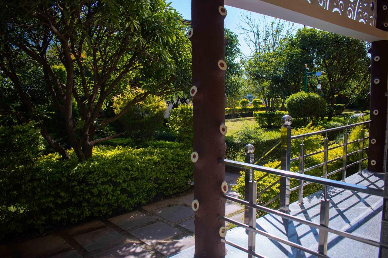 Mvt Guesthouse & Restaurant Rishīkesh Zewnętrze zdjęcie