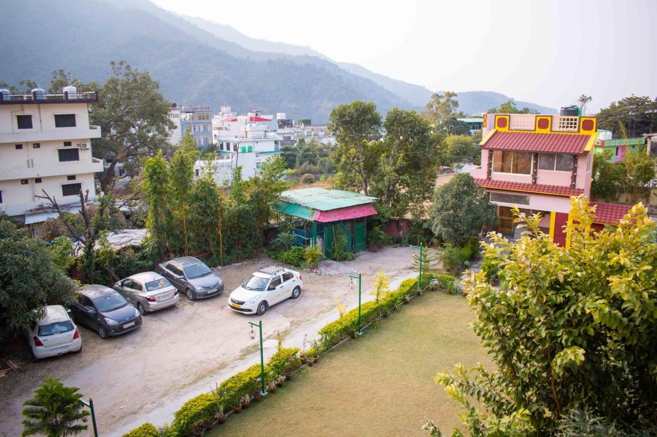 Mvt Guesthouse & Restaurant Rishīkesh Zewnętrze zdjęcie