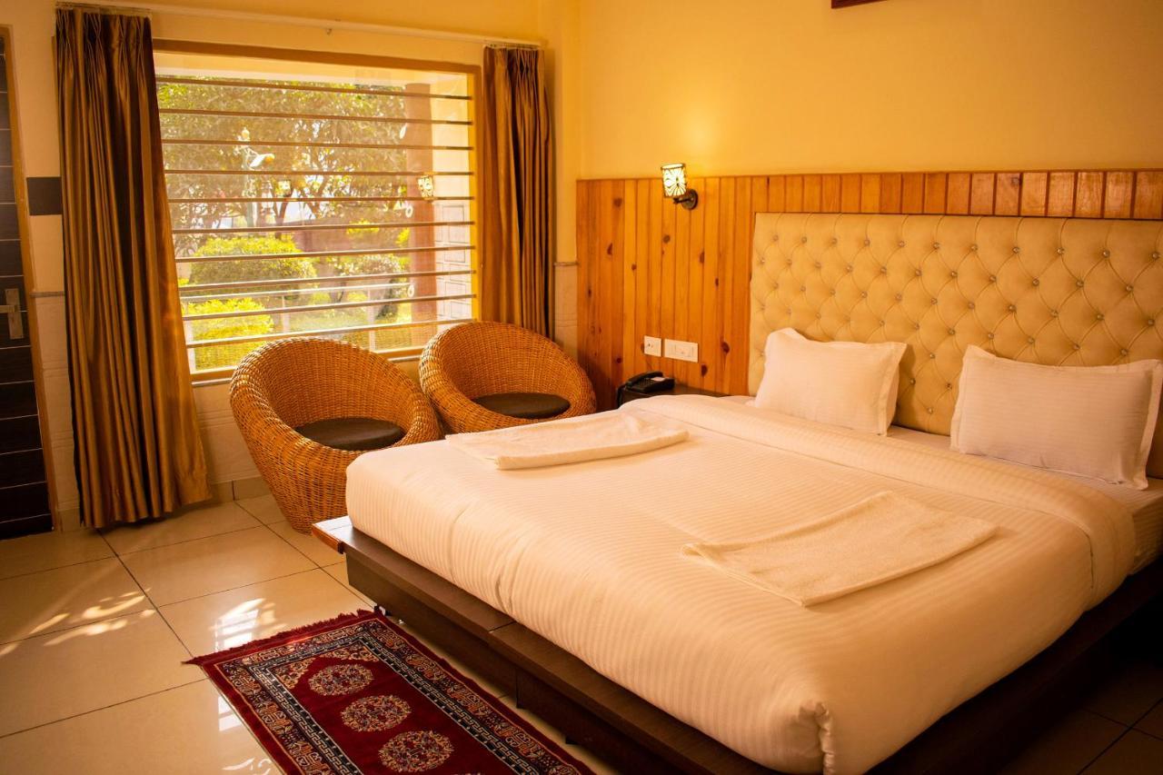 Mvt Guesthouse & Restaurant Rishīkesh Zewnętrze zdjęcie