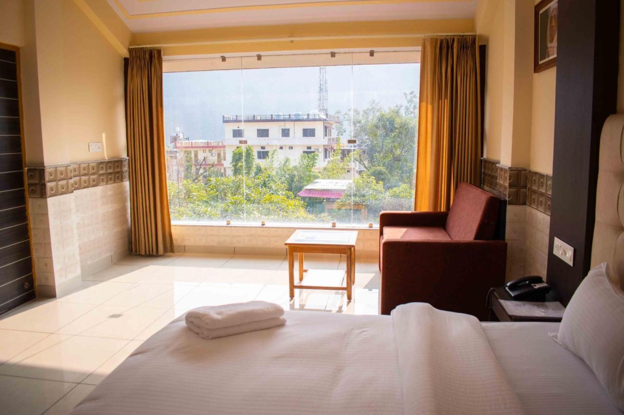 Mvt Guesthouse & Restaurant Rishīkesh Zewnętrze zdjęcie