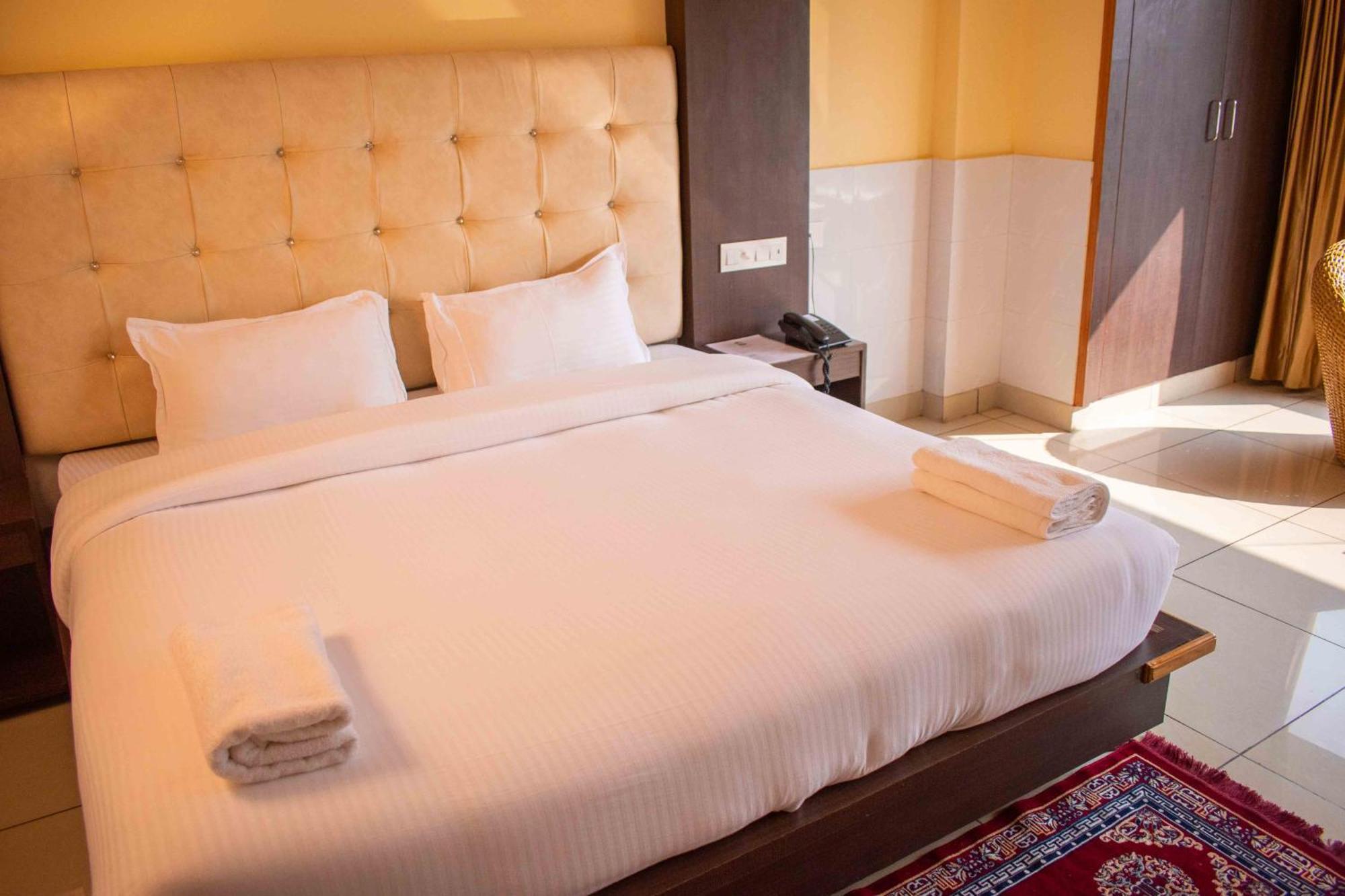 Mvt Guesthouse & Restaurant Rishīkesh Pokój zdjęcie